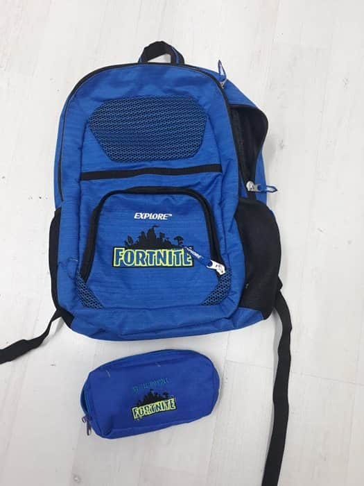 רקמה על תיקי ביה"ס וגן ילדים.