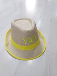 כובע קש צהוב
